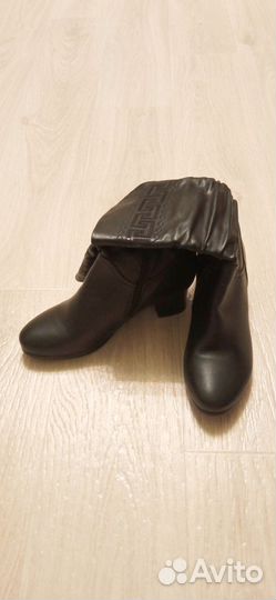 Много обуви с 35 рр - 40 рр