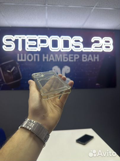 Чехол для iPhone 13