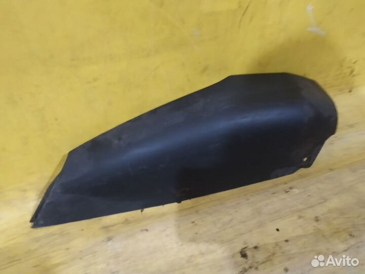 Спойлер переднего бампера левый Mercedes GLA x156