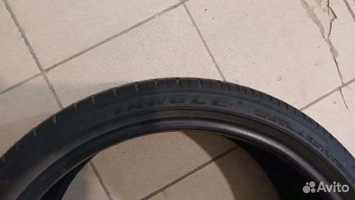 Triangle Sportex TSH11 235/35 R19 и 265/30 R19