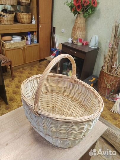 Корзина плетеная грибная