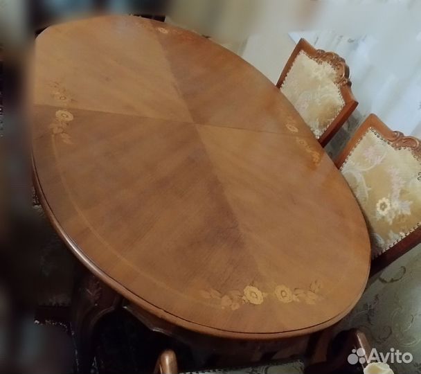 Комплект стол и стулья