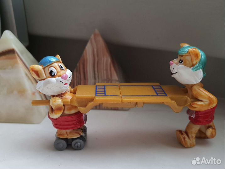 Киндер фигурки