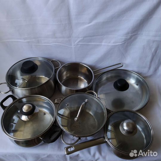 Кастрюли и сковорода из нержавейки