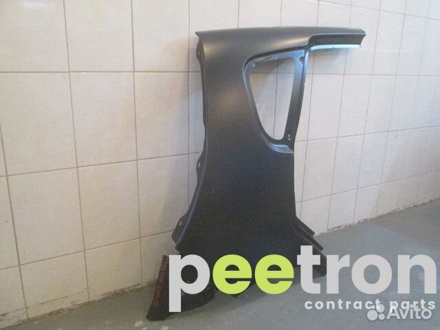 Б/У Б/У Крыло заднее правое новая 5 дверн. Новое