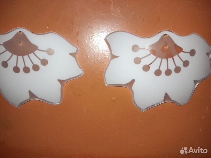 Плафоны лепестками