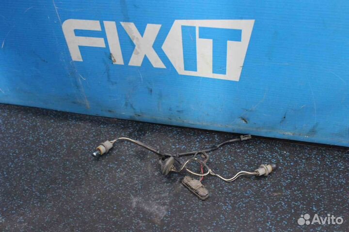 Кнопка открывания багажника Chevrolet Cruze (Шевро