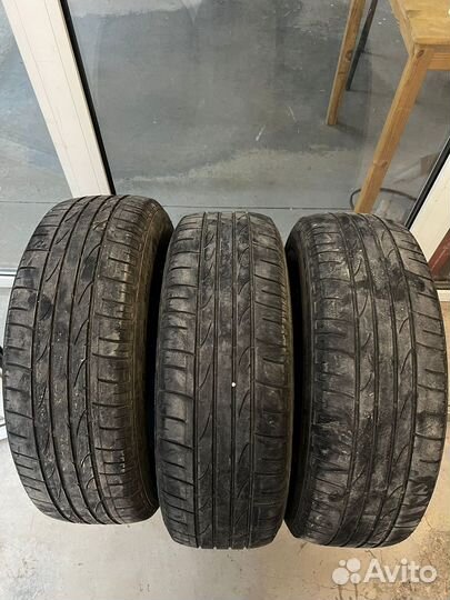 Bridgestone Dueler H/P Sport 215/65 R16