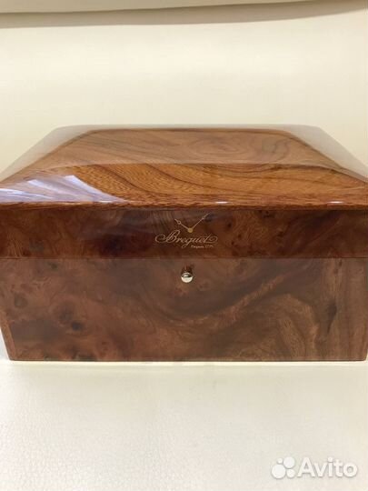 Футляр для часов Breguet