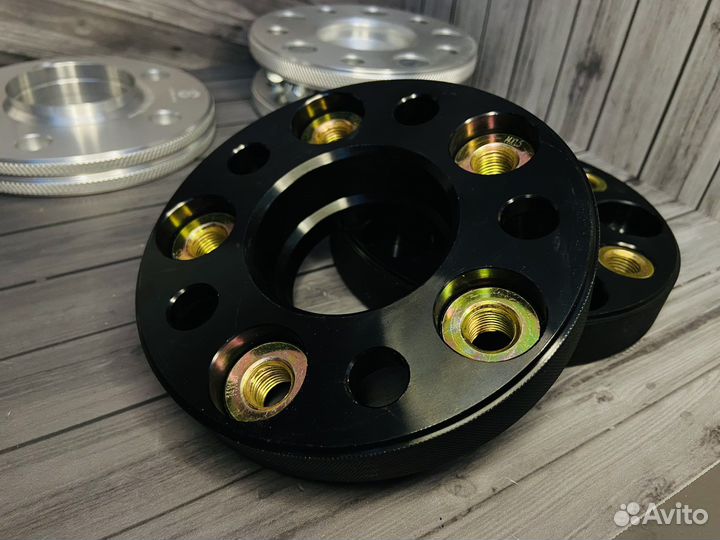 Колесные проставки на BMW X6 X5 расширение колеи