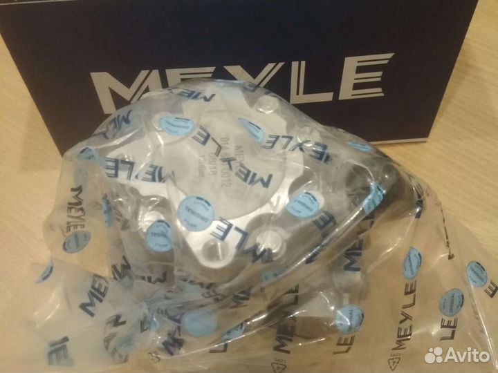 Насос гур Месредес Спринтер Вито Виана ом 642