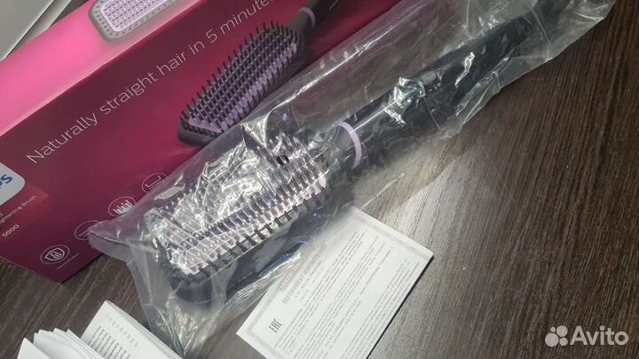 Расческа-выпрямитель Philips BHH880/00