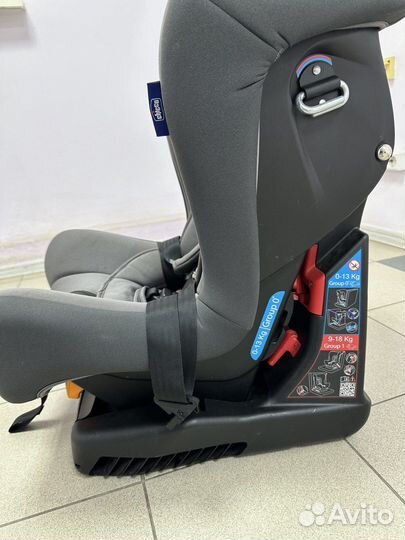 Автокресло Chicco Cosmos (0-18 кг)