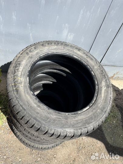 Bridgestone Ice Cruiser 7000 235/60 R17