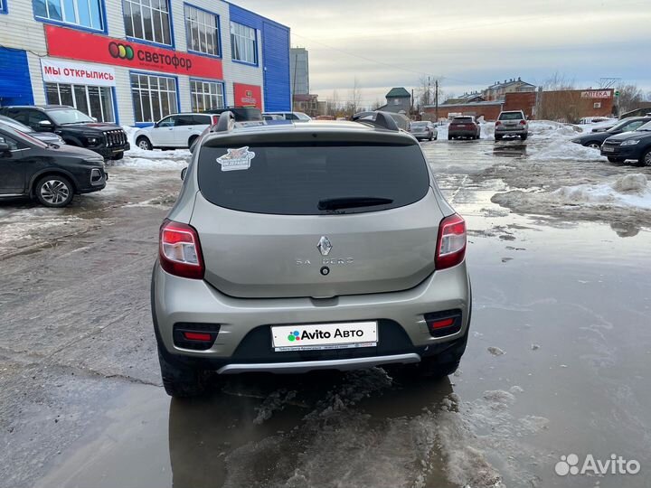 Renault Sandero Stepway 1.6 МТ, 2017, 125 560 км