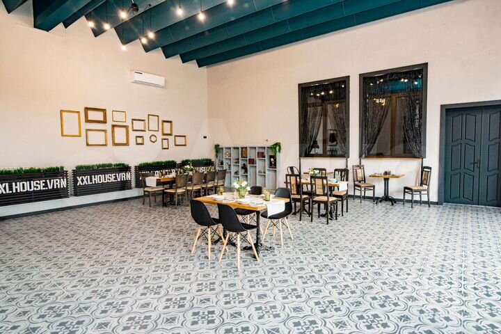 Гостиница, 600 м²