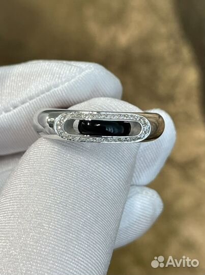 VIP salon Новое кольцо с бриллиантами 0,18ct 750