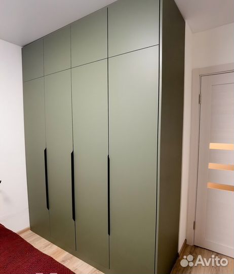 Распашной шкаф на заказ. Фабрика