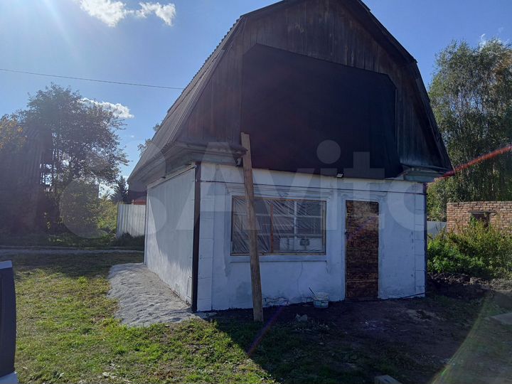 Дом 20 м² на участке 4 сот.