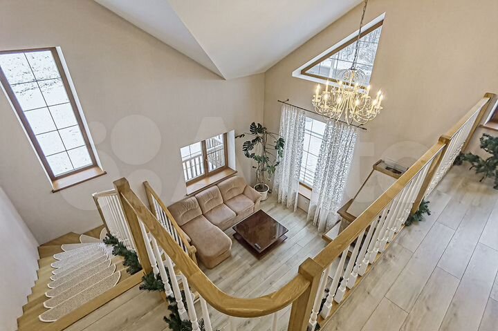 Коттедж 350 м² на участке 30 сот.