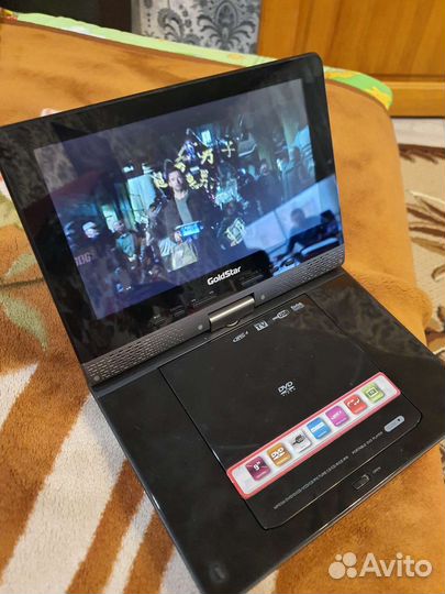 Портативный видеопроигрыватель GoldStar PD-9A10