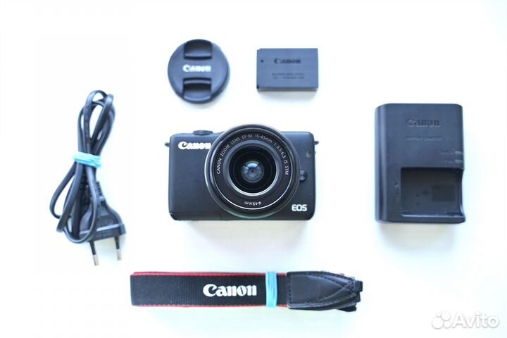 Фотоаппарат Canon M10 + 15-45 IS STM (хор сост)