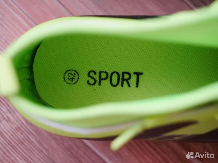 Футбольные бутсы 42 размер US8