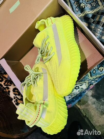 Кроссовки женские изи