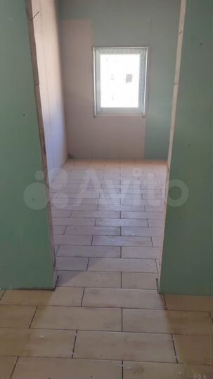 Квартира-студия, 65 м², 1/1 эт.