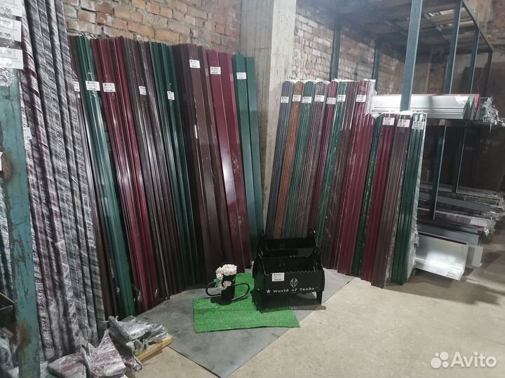 Металлический штакетник для забора