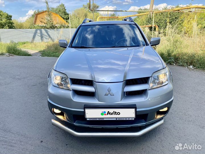Mitsubishi Outlander 2.4 МТ, 2005, 286 000 км