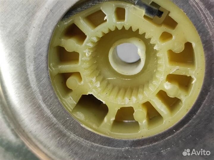 Стеклоподъемник задний левый Mercedes Benz E-clas