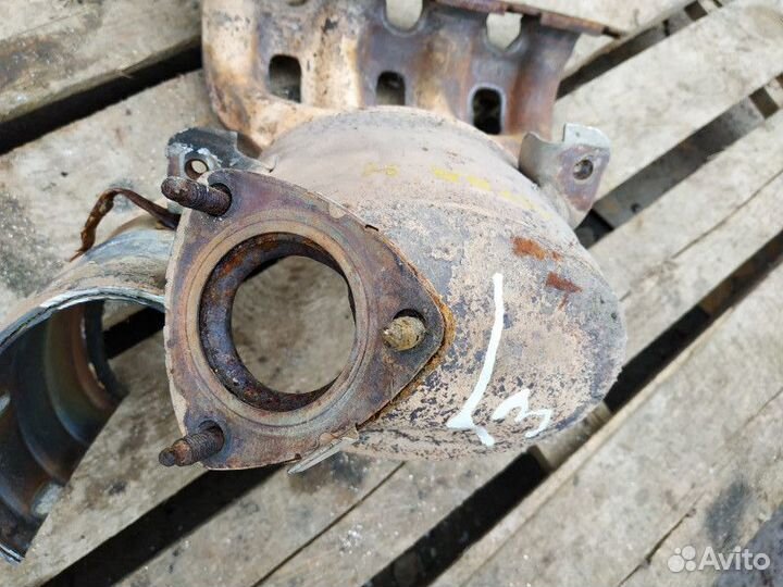 Коллектор выпускной Opel Astra H