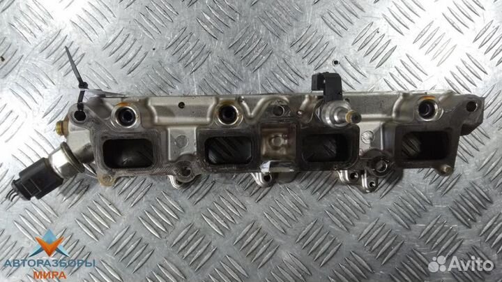 Топливная рампа Volkswagen Golf 5 2009 GK284AHB