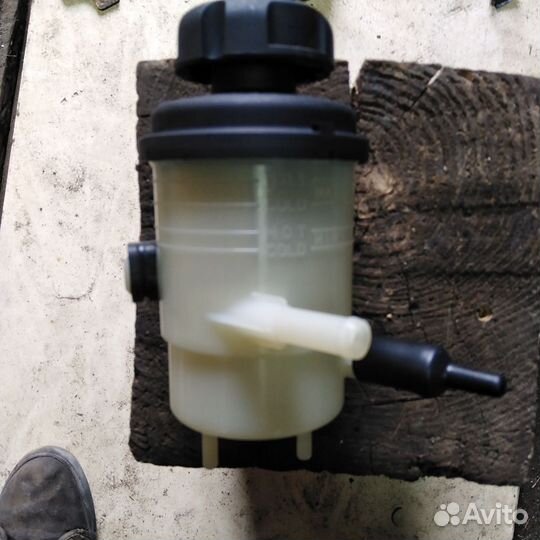 Бачок гидроусилителя санта фе