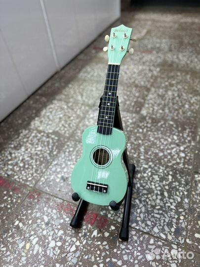 Укулеле сопрано Beluccie XU-21 мятная