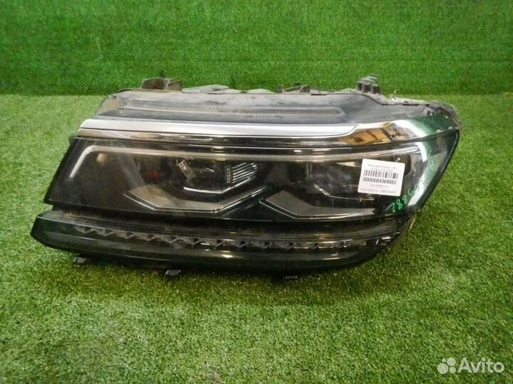 Фара левая Volkswagen Tiguan