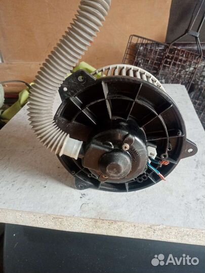 Моторчик печки mazda 6