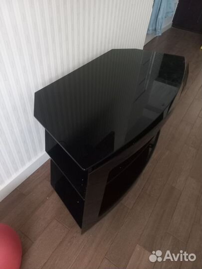 Стеклянная тумба