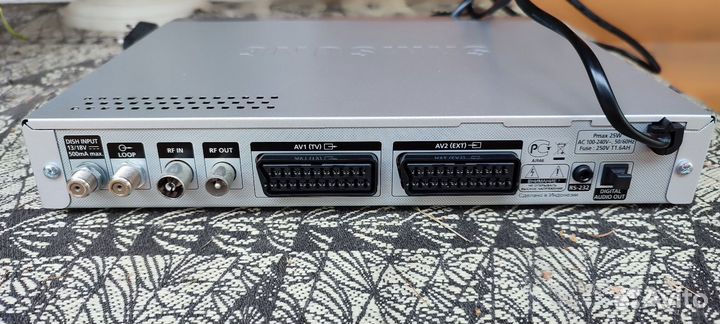 Спутниковый ресивер Samsung DSB-B270V