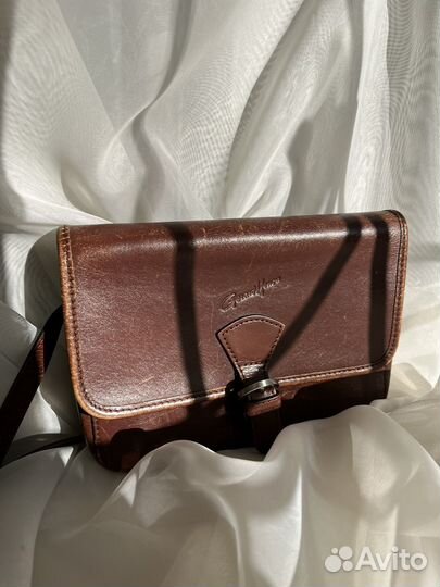 Сумка кроссбоди кожаная женская