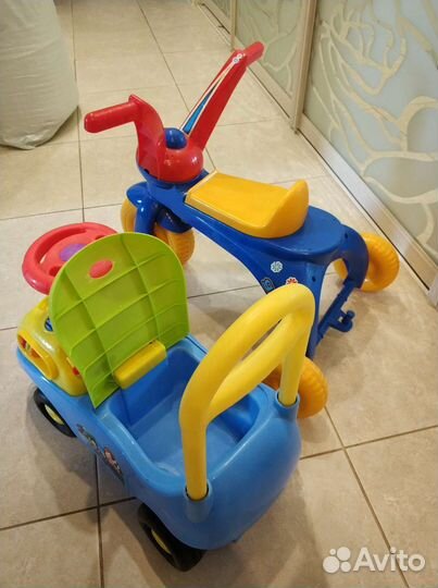 Велосипед трёхколёсный и машинка музыкальная