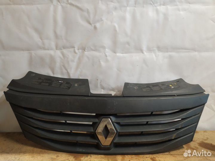 Решетка радиатора Renault Logan 1 2009-2014