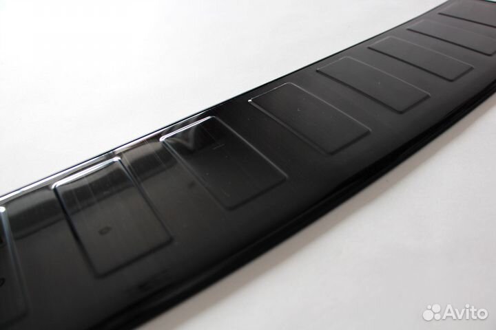 Накладка на задний бампер Subaru forester