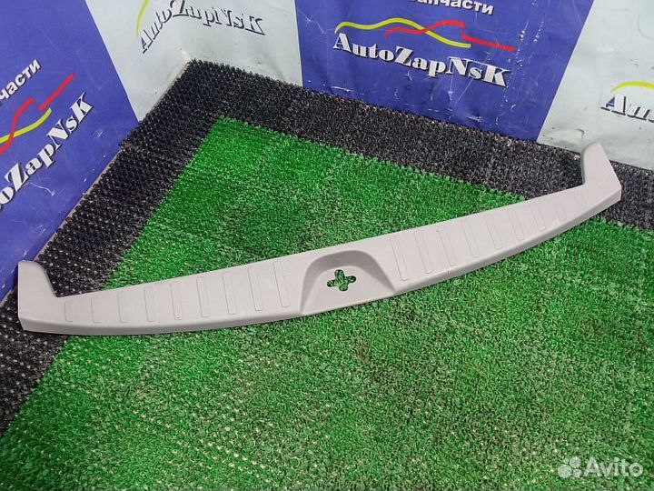 Накладка порога багажника Mitsubishi Pajero Sport