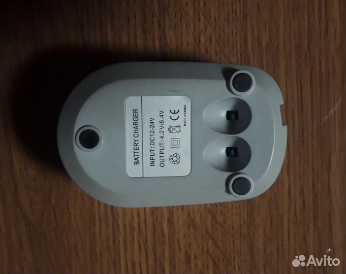 Зарядное устройство для аккумуляторов Panasonic