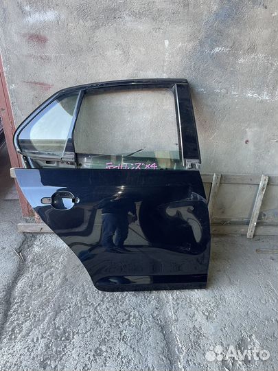 Дверь задняя правая vw jetta 5