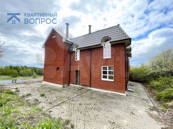 Коттедж 303 м² на участке 16 сот.