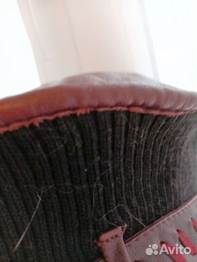 Головные уборы женские кожаные