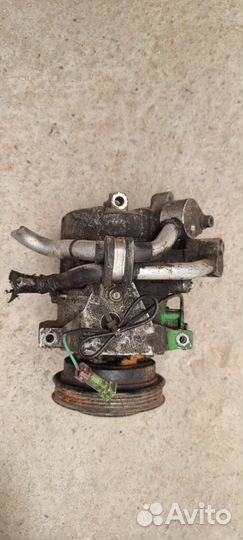 Компрессор кондиционера VW Passat B5